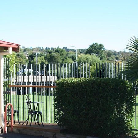 Club Motel Armidale Exterior photo